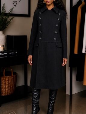 Ann Demeulemeester Classic Double-Breasted Black Wool Coat. Size: XS
